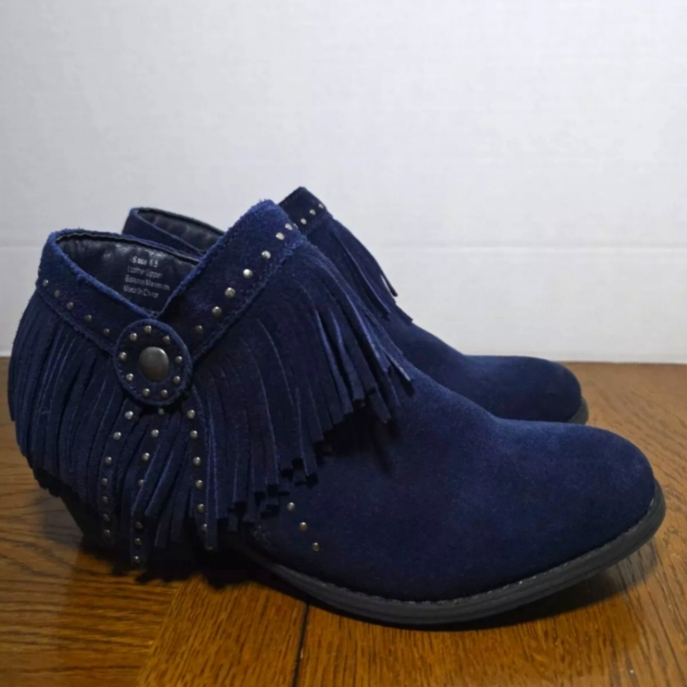 Very Volatile size6.5 Suede Booties